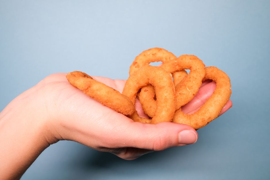Aros de cebolla crujientes en Airfryer