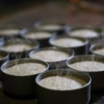Arroz en taza al vapor Lekué
