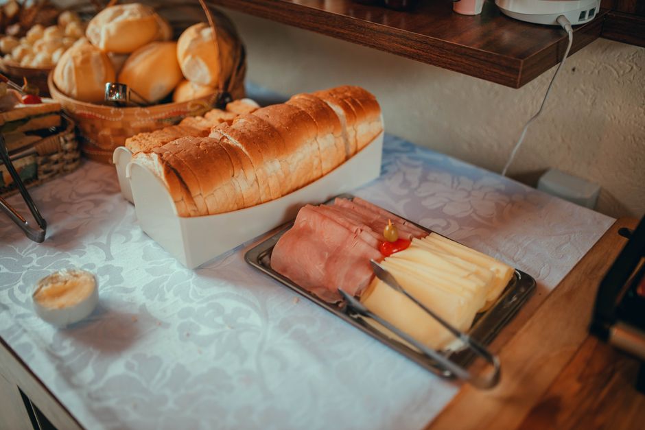 Rollitos de jamón y queso