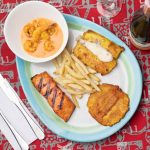 Salmón en salsa de marisco en lékue