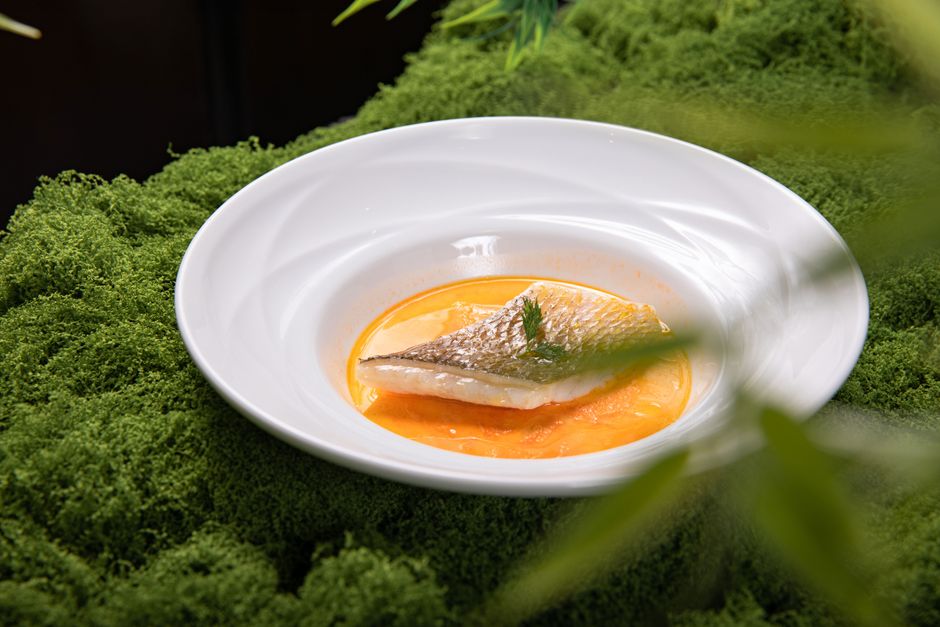 Rodaballo al vapor con verduras