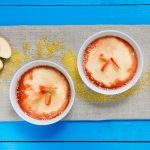 Porridge al horno de manzana y canela