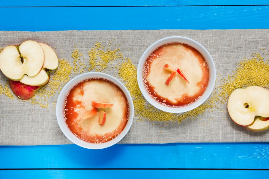 Porridge al horno de manzana y canela
