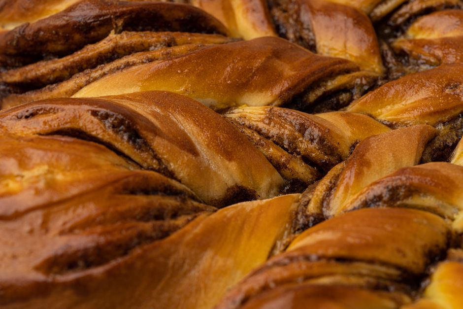 Brioche trenzado de pasas y nueces
